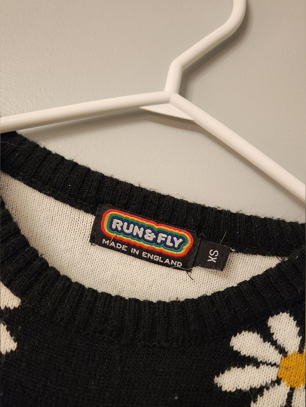 Black Daisy Knit Sweater - XS
